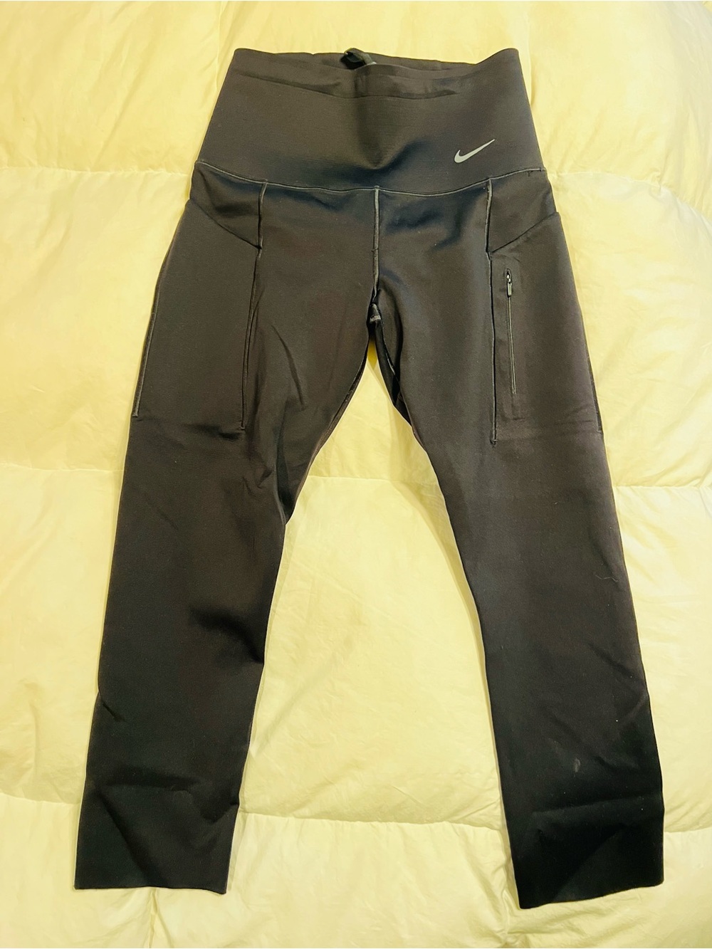 Nike Go Firm size S Black Athletic Leggings with Zip Pocket